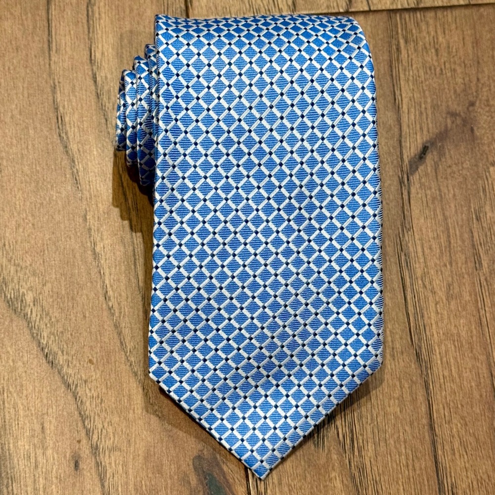 Lauren Ralph Lauren Mens Blue White Geometric Diamond Pattern‎ Silk Necktie